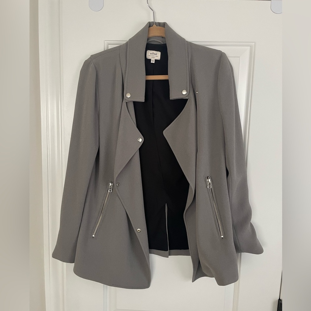 Wilfred (Aritzia) “Mayet” drapey jacket. New without tags